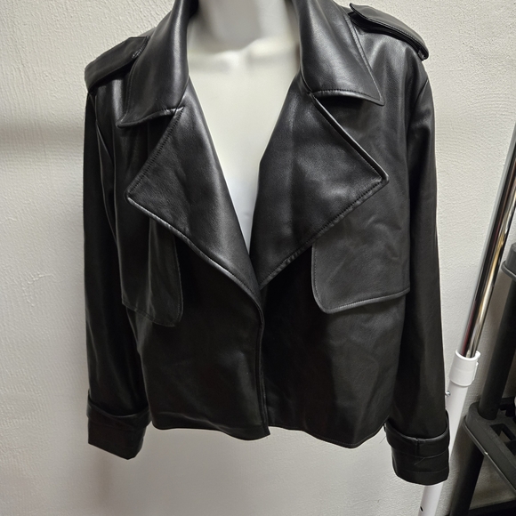 bagatelle Jackets & Blazers - Bagatelle Black and Cream Jacket Label Detail